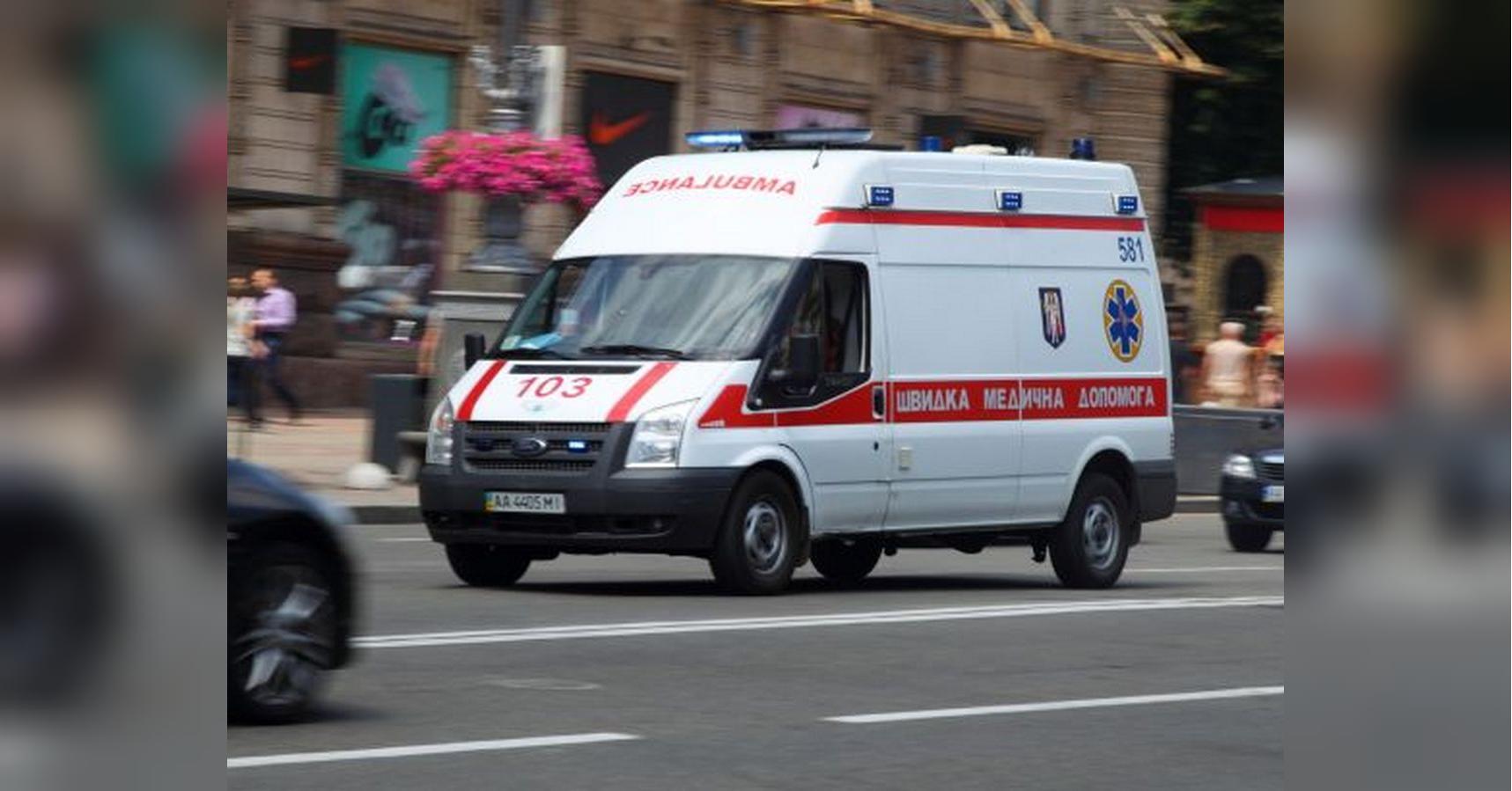 Не пропустив «швидку» — залишився без водійських прав на 10 років: в Україні хочуть посилити покарання за непропуск авто спецслужб