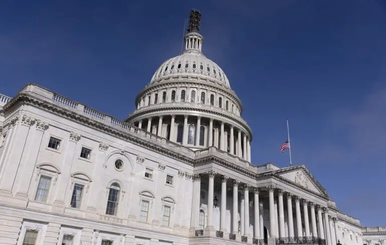 У США остаточно скасували фінансування суспільних ЗМІ та іноземної допомоги