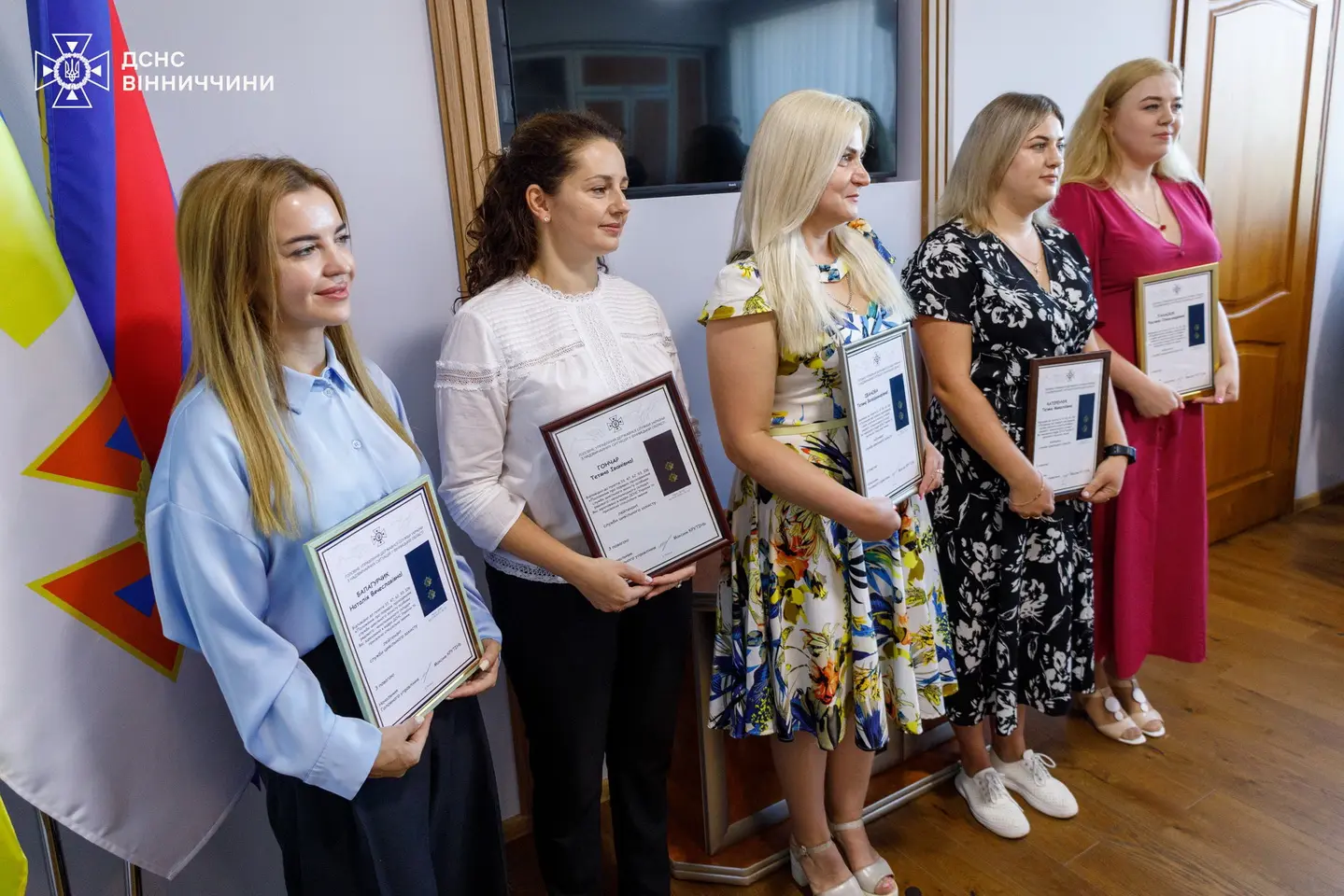 П’ятеро рятувальниць Вінниччини отримали погони лейтенантів