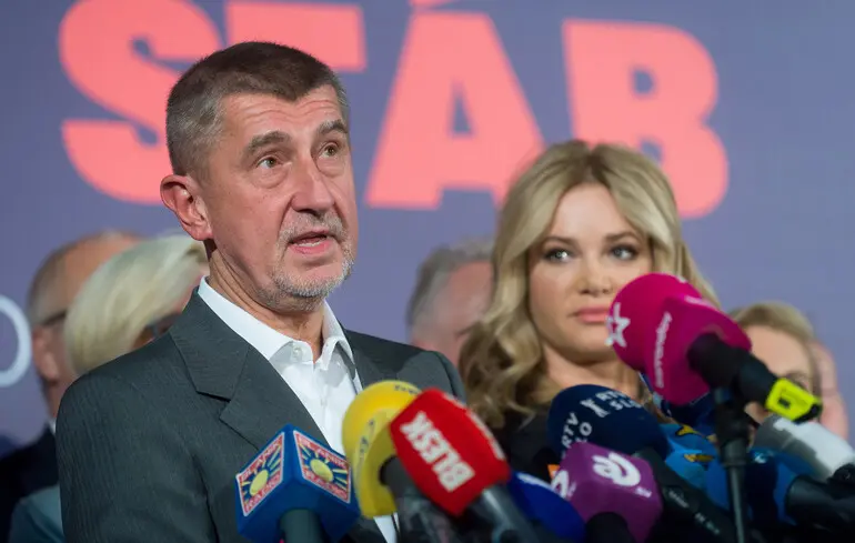 Фаворита виборів у Чехії знову звинувачують у шахрайстві