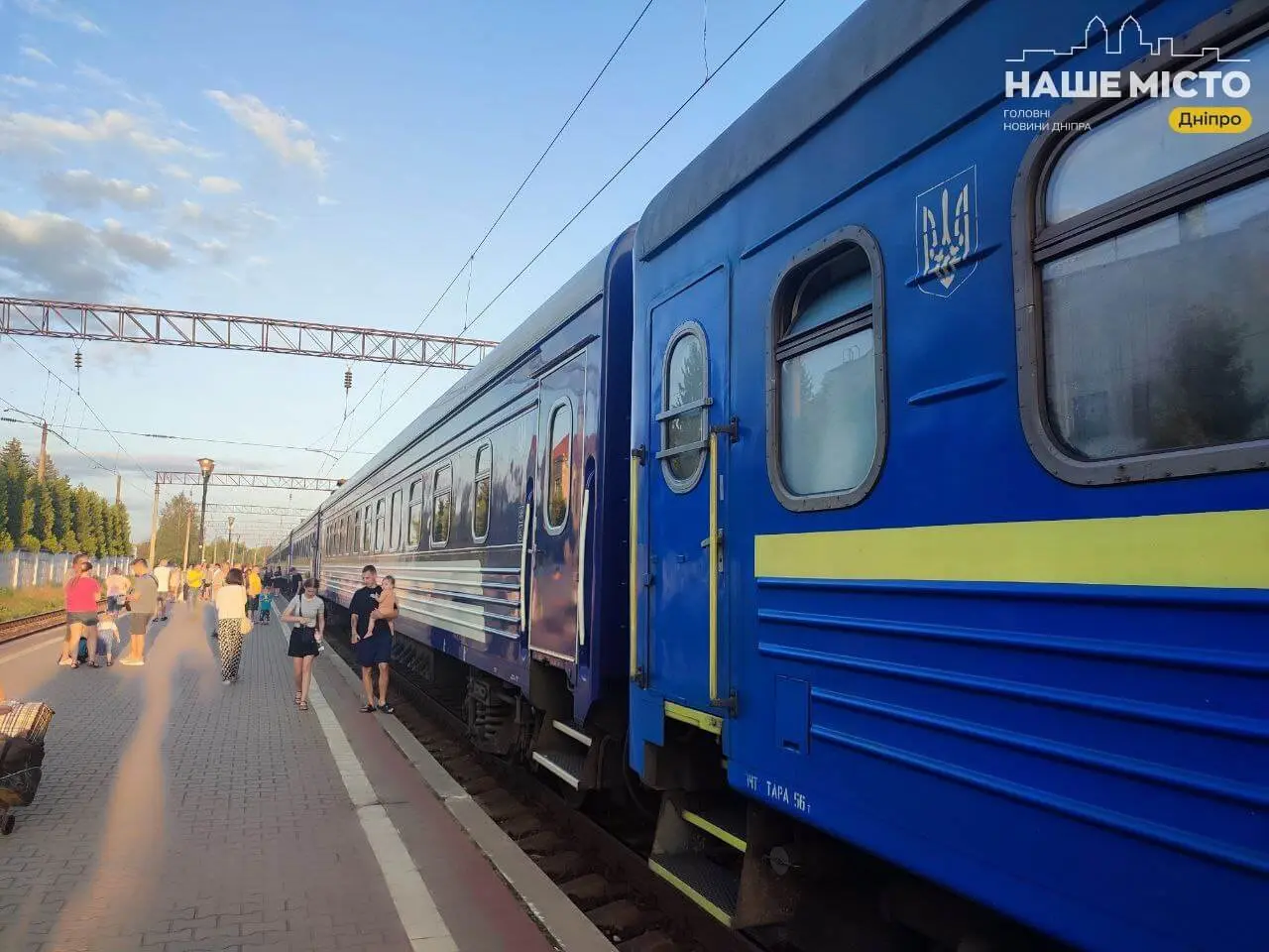 Піковий період перевезень Укрзалізницею триває: коли відкривається продаж квитків