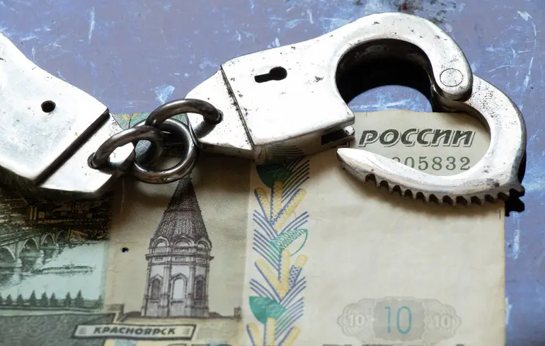 ЄС розробляє новий план щодо заморожених активів РФ, аби збільшити виплати Україні — Politico