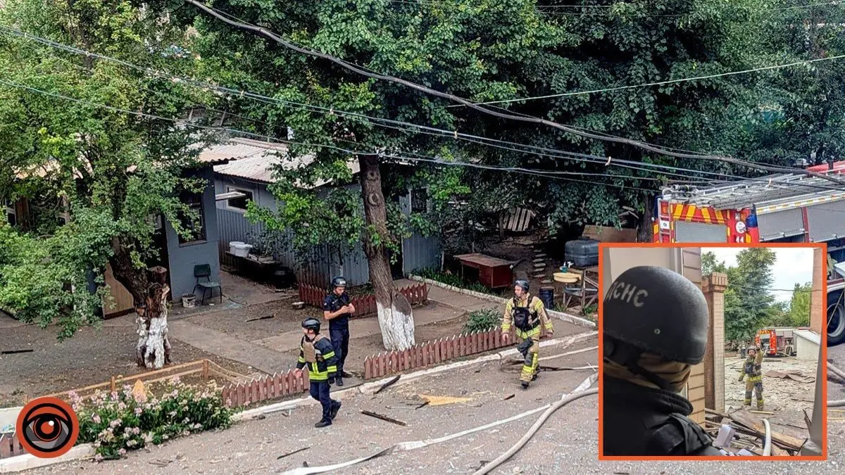 У Кривому Розі поруч з будівлею ТЦК та СП прилетів ворожий БпЛА
