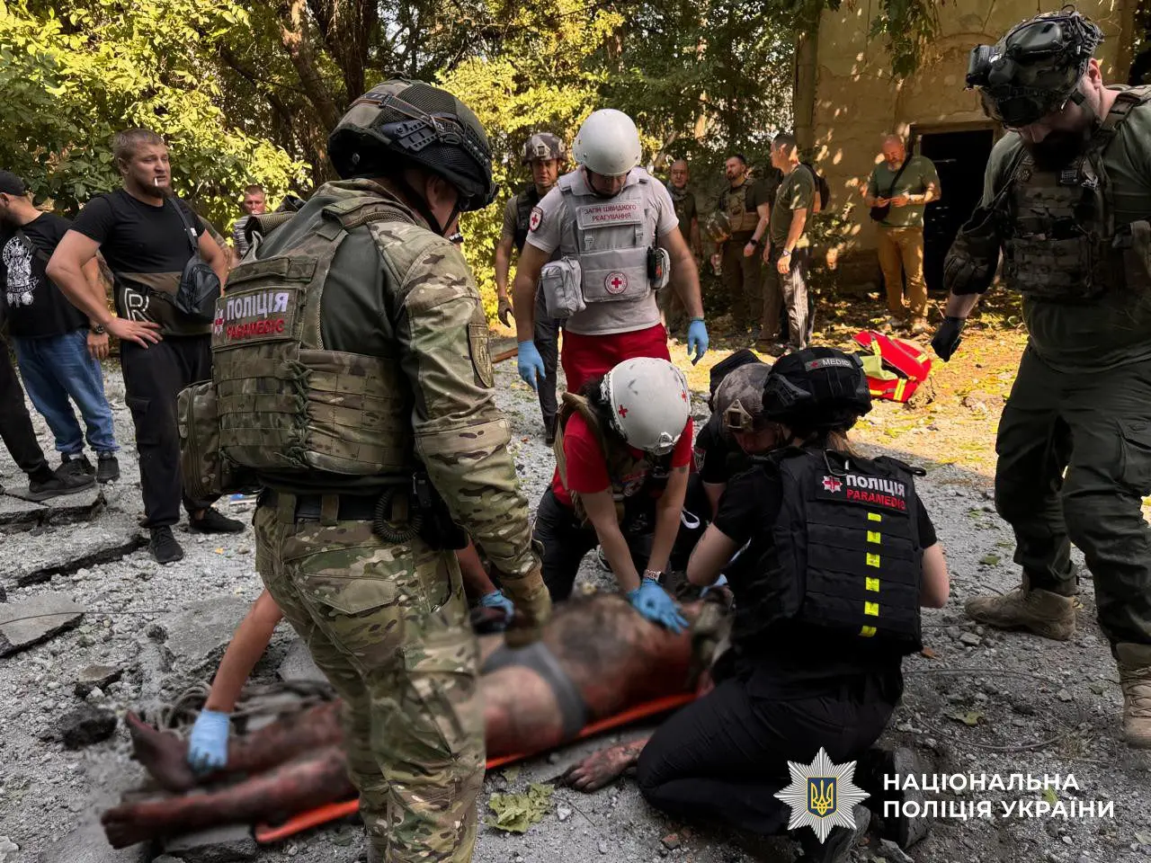 У Запоріжжі внаслідок ракетного удару постраждало 17 людей (фото)