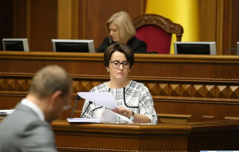 ДБР прийшло з обшуками до родички депутатки від "Євросолідарності"