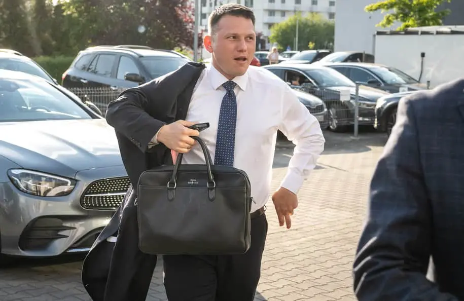Ультраправий Менцен не підтримав кандидата в президенти Польщі, який пішов на його вимоги