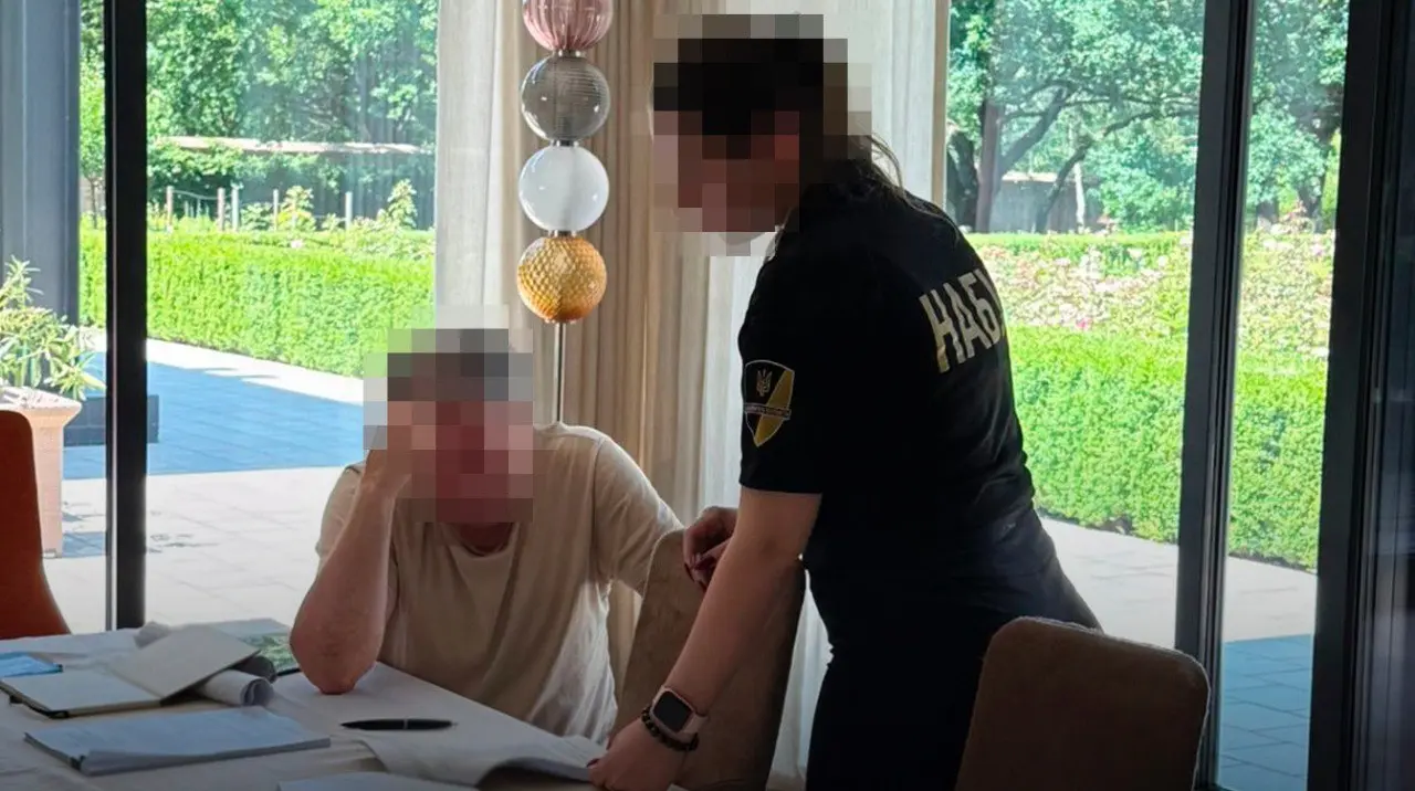 Правоохоронці ліквідували організацію, яка наживалась на закупівлях медобладнання для онкохворих